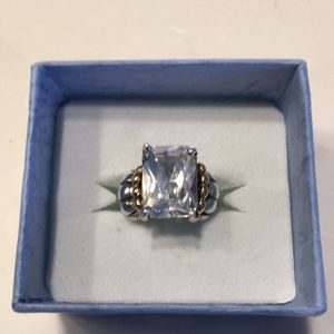 Sterling Silver white topaz Ring-closet closing
